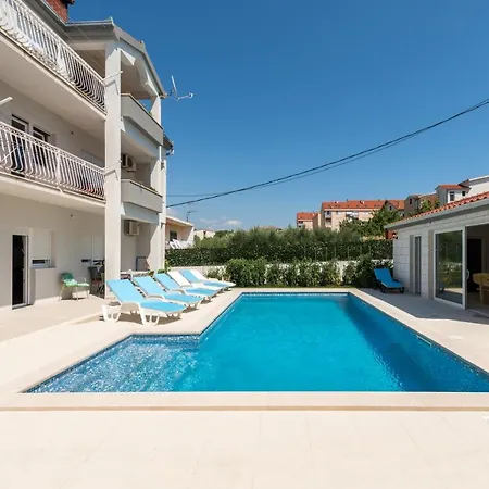 Apartman Maestral 1 Apartman *