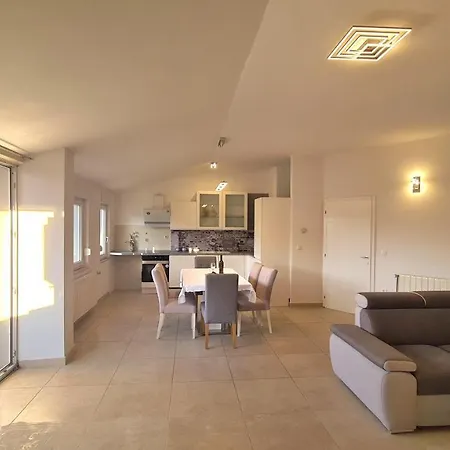 Apartamento Apartman Maestral 1