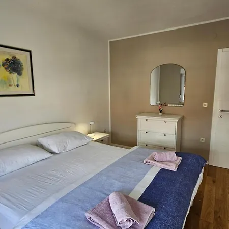 Apartamento Apartman Maestral 1